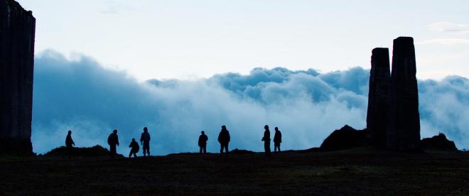 Monos_st_1_jpg_sd-low